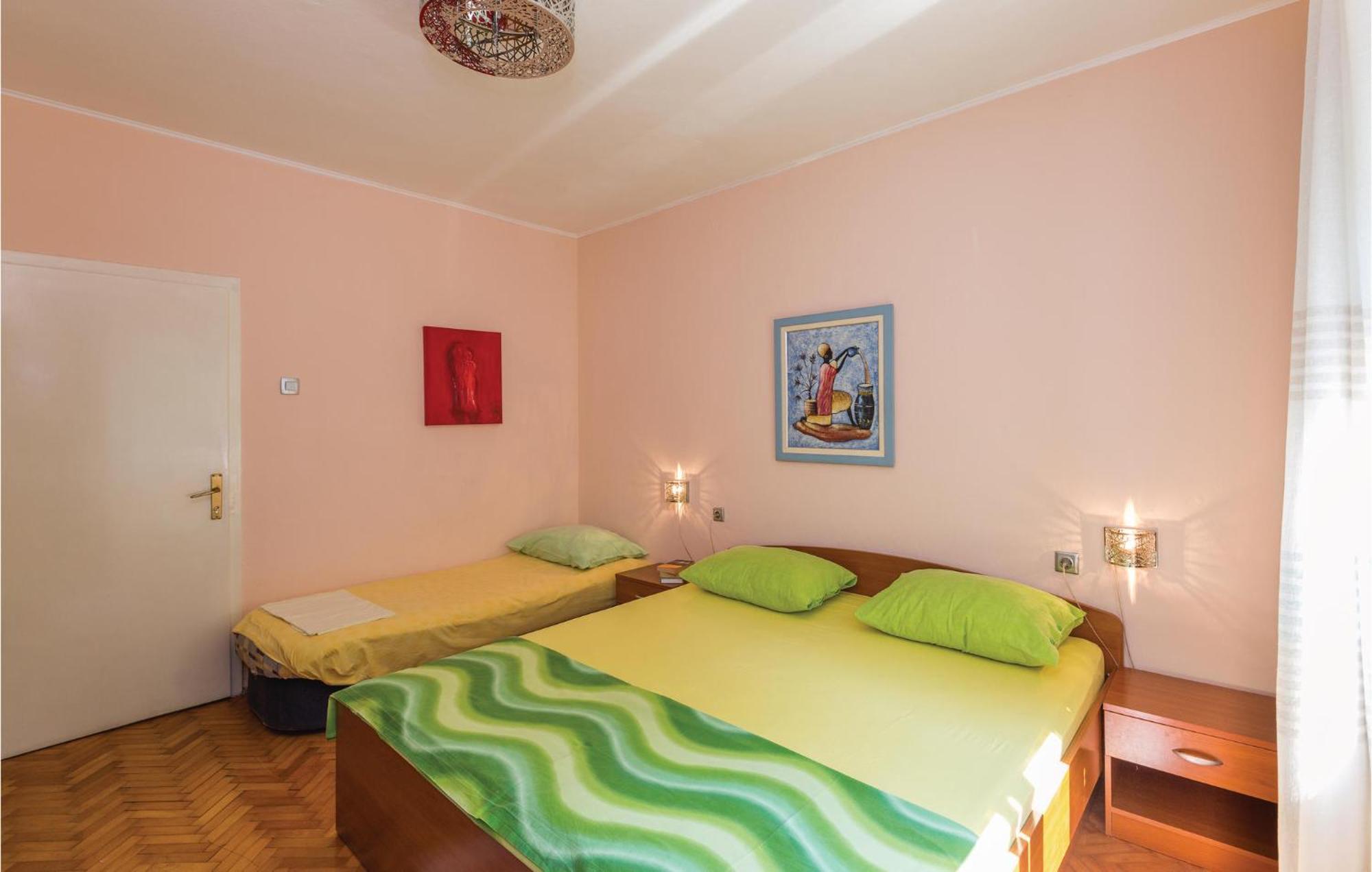Lovely Apartment In Makarska With Wifi Zewnętrze zdjęcie